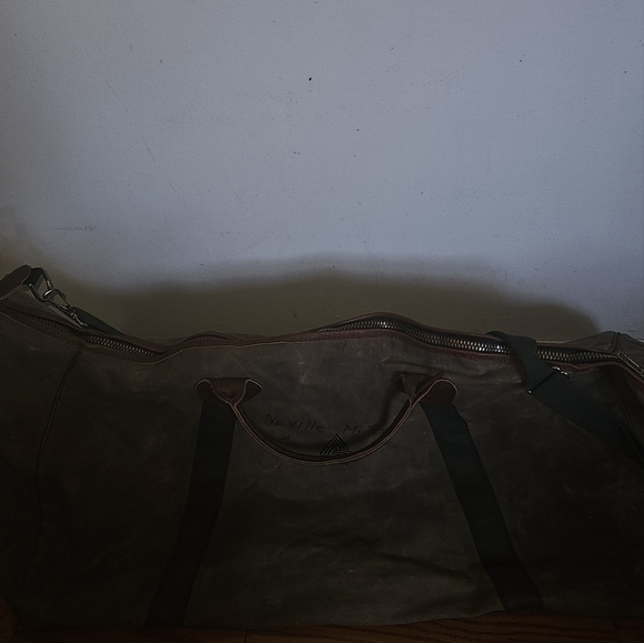 Vintage L.L. Bean XLarge Canvas & Leather Duffle Bag – Green Army - Picture 3 of 10